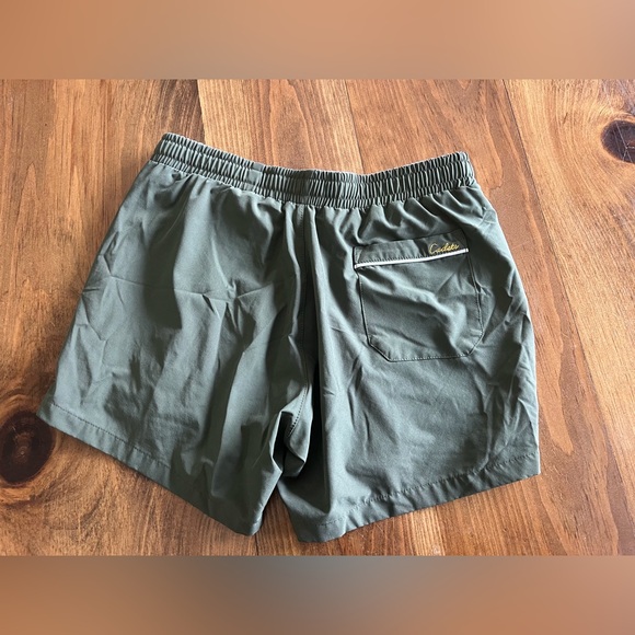 Cadets Men's shorts size medium perfect condition smoke pet free home - Picture 2 of 2